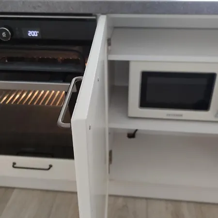 Happy Just Studio, Self Check-in-24x7,parking-in-the-underground-garage * Vilnius