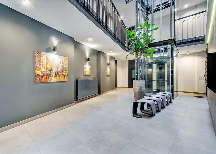 Happy Rich Studio, Self Check-in-24x7,parking-in-the-underground-garage *